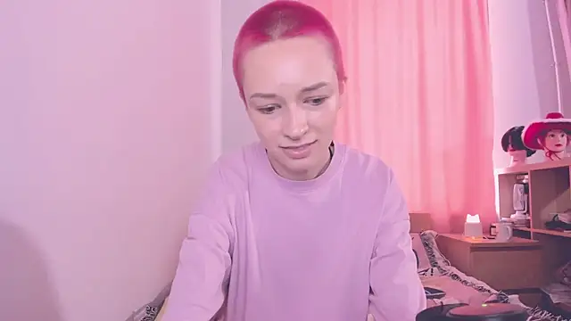 VivianLy  online show from May 2026 01:39:02 PM