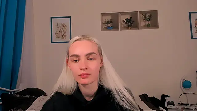 OliviaKisss online show from May 2026 06:58:01 PM