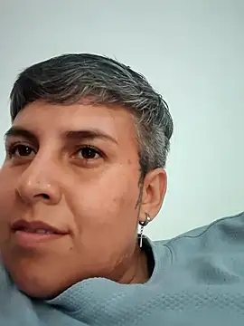 Snapshot of Yessi_rousse chatting on February 2026 07:12:02 PM Yessi rousse online show from February 2026 07:12:02 PM