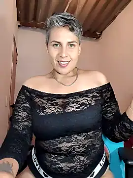 Yessi rousse online show from April 2026 12:30:02 AM