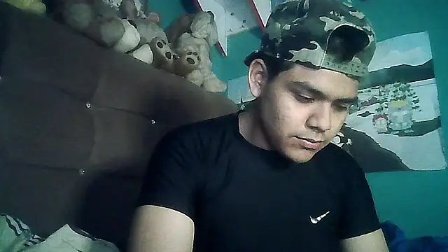 Snapshot of Valesh20 chatting on October 2025 01:36:02 AM Valesh20 online show from October 2025 01:36:02 AM