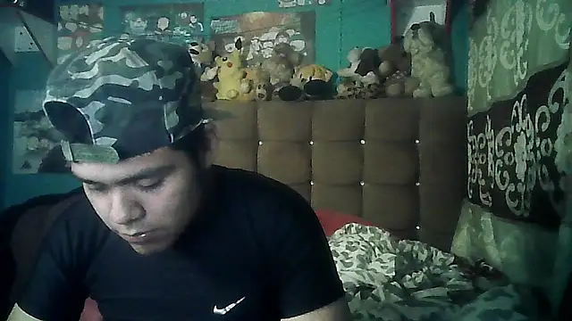 Snapshot of Valesh20 chatting on November 2025 02:44:01 AM Valesh20 online show from November 2025 02:44:01 AM