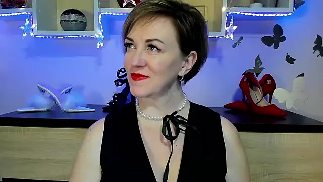 Snapshot of feliziaDesire chatting on January 2025 02:42:01 PM feliziaDesire online show from January 2025 02:42:01 PM