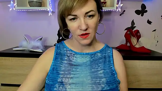 Snapshot of feliziaDesire chatting on February 2025 10:05:01 AM feliziaDesire online show from February 2025 10:05:01 AM