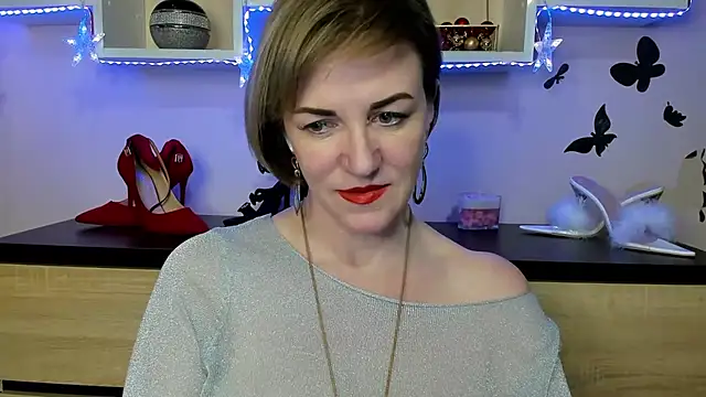 Snapshot of feliziaDesire chatting on February 2025 07:48:02 PM feliziaDesire online show from February 2025 07:48:02 PM