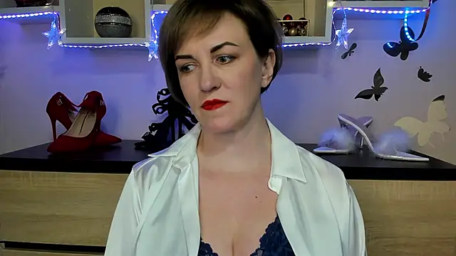 Snapshot of feliziaDesire chatting on February 2025 04:48:02 PM feliziaDesire online show from February 2025 04:48:02 PM