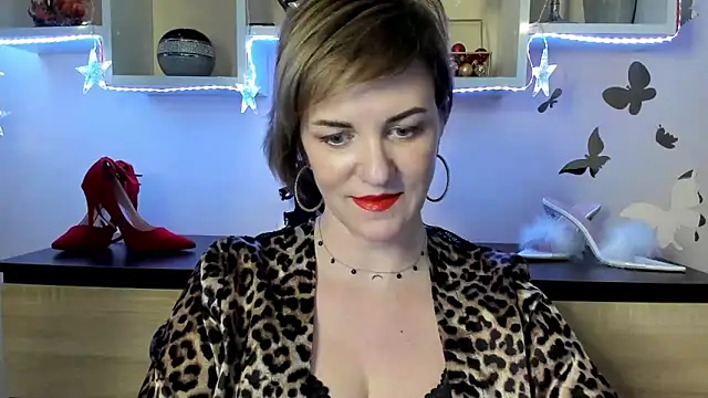 Snapshot of feliziaDesire chatting on March 2025 01:18:01 PM feliziaDesire online show from March 2025 01:18:01 PM