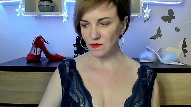 Snapshot of feliziaDesire chatting on March 2025 10:21:02 PM feliziaDesire online show from March 2025 10:21:02 PM