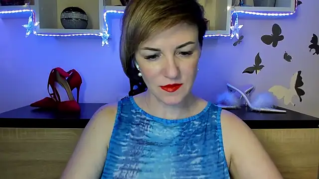 Snapshot of feliziaDesire chatting on March 2025 06:11:01 PM feliziaDesire online show from March 2025 06:11:01 PM