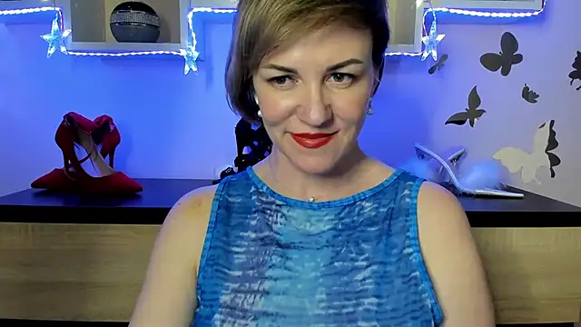 Snapshot of feliziaDesire chatting on March 2025 09:13:02 PM feliziaDesire online show from March 2025 09:13:02 PM