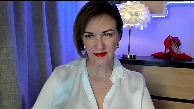 Snapshot of feliziaDesire chatting on September 2025 05:51:02 AM feliziaDesire online show from September 2025 05:51:02 AM