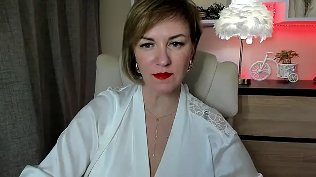 Snapshot of feliziaDesire chatting on November 2025 12:59:02 PM feliziaDesire online show from November 2025 12:59:02 PM