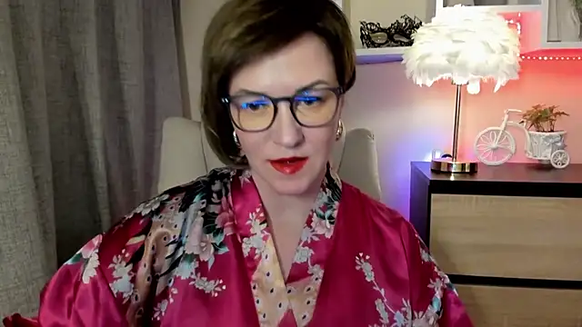 Snapshot of feliziaDesire chatting on November 2025 12:59:01 PM feliziaDesire online show from November 2025 12:59:01 PM