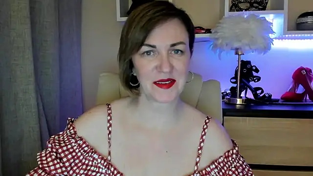 Snapshot of feliziaDesire chatting on December 2025 07:19:02 PM feliziaDesire online show from December 2025 07:19:02 PM