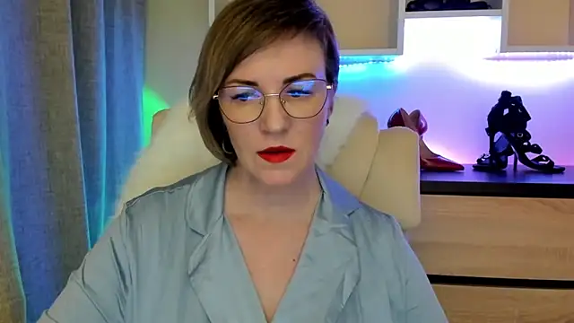 Snapshot of feliziaDesire chatting on February 2026 07:07:01 PM feliziaDesire online show from February 2026 07:07:01 PM