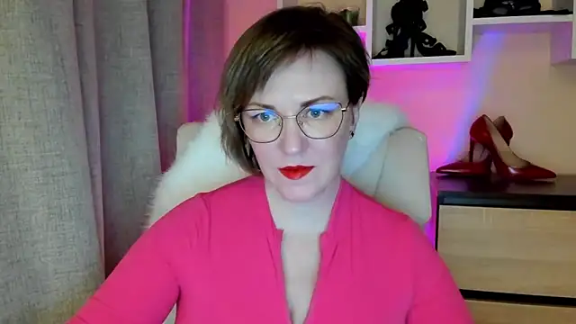 Snapshot of feliziaDesire chatting on February 2026 12:49:01 PM feliziaDesire online show from February 2026 12:49:01 PM