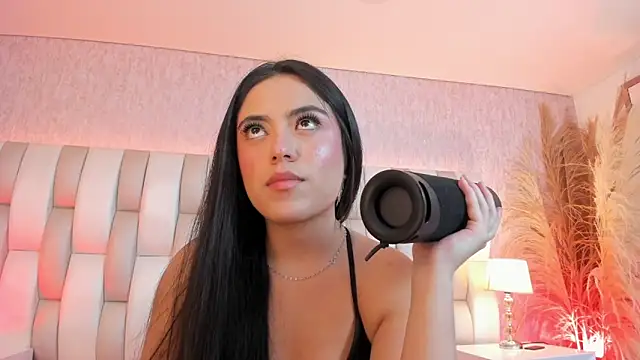 Rebeca jones online show from February 2026 12:26:01 PM