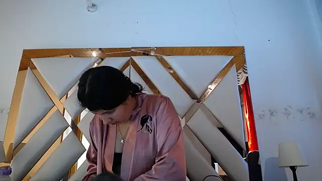 nathaly low1 online show from February 2026 01:10:01 PM