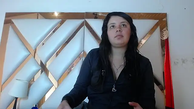 nathaly low1 online show from May 2026 01:07:01 PM