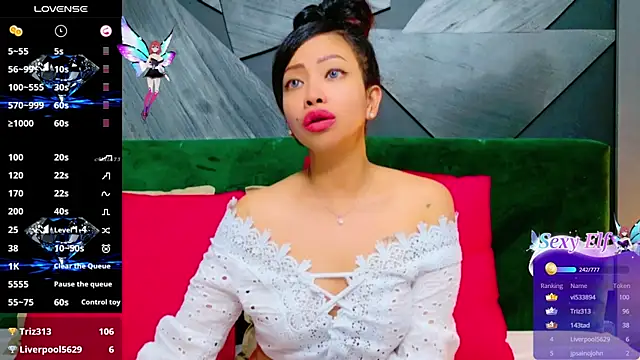 Snapshot of ElyaQuinn chatting on March 2025 01:52:02 PM ElyaQuinn online show from March 2025 01:52:02 PM