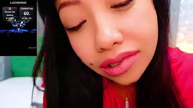 Snapshot of ElyaQuinn chatting on October 2025 07:00:02 AM ElyaQuinn online show from October 2025 07:00:02 AM