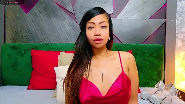 Snapshot of ElyaQuinn chatting on October 2025 07:10:02 AM ElyaQuinn online show from October 2025 07:10:02 AM