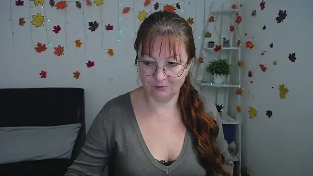 Snapshot of VanessaHotts chatting on November 2025 06:01:02 AM VanessaHotts online show from November 2025 06:01:02 AM