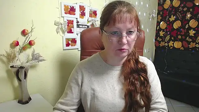 Snapshot of VanessaHotts chatting on November 2025 06:02:02 AM VanessaHotts online show from November 2025 06:02:02 AM