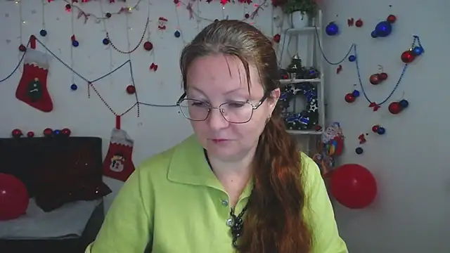 Snapshot of VanessaHotts chatting on December 2025 06:09:02 AM VanessaHotts online show from December 2025 06:09:02 AM