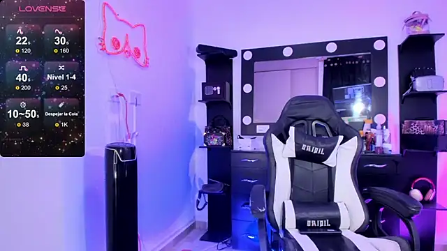 miss kitty online show from January 2025 01:13:02 AM