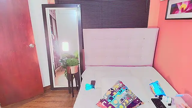 naughty ebonyy online show from December 2024 06:06:02 PM