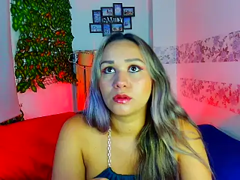 paula brausin online show from February 2025 08:42:01 PM