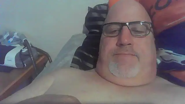 Bigbear0563 online show from December 2024 08:37:01 PM