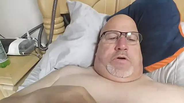 Snapshot of Bigbear0563 chatting on March 2026 05:19:02 PM Bigbear0563 online show from March 2026 05:19:02 PM