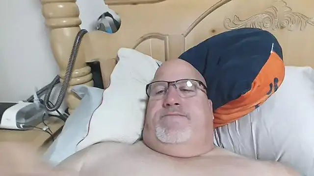 Snapshot of Bigbear0563 chatting on March 2026 03:27:01 PM Bigbear0563 online show from March 2026 03:27:01 PM