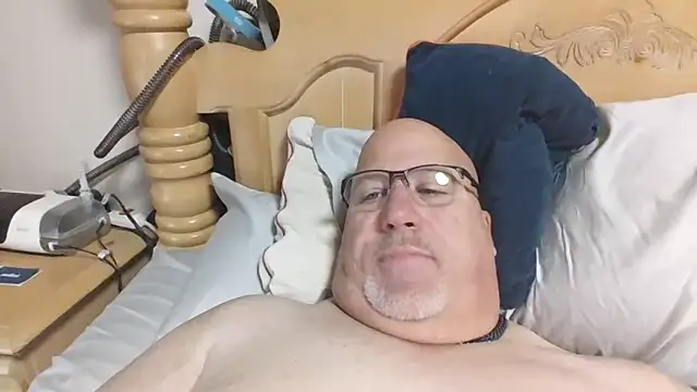 Snapshot of Bigbear0563 chatting on March 2026 04:21:02 PM Bigbear0563 online show from March 2026 04:21:02 PM