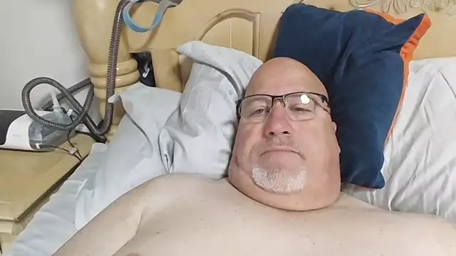 Snapshot of Bigbear0563 chatting on March 2026 03:50:01 PM Bigbear0563 online show from March 2026 03:50:01 PM