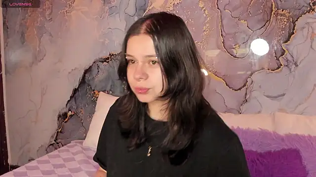 Snapshot of Mey_moon chatting on February 2026 01:15:02 AM Mey moon online show from February 2026 01:15:02 AM