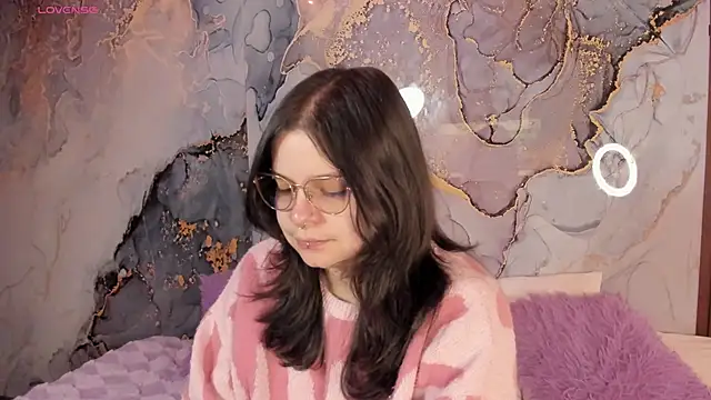 Snapshot of Mey_moon chatting on February 2026 04:09:02 AM Mey moon online show from February 2026 04:09:02 AM