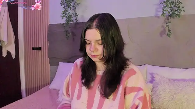 Mey moon online show from April 2026 05:33:01 AM