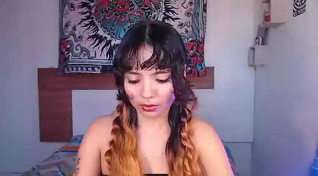 Snapshot of Margarita999 chatting on December 2024 08:27:02 PM Margarita999 online show from December 2024 08:27:02 PM