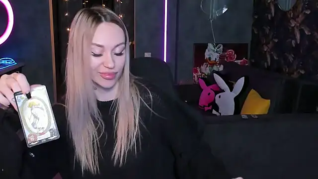 Blckmirrorr online show from December 2025 09:33:02 PM