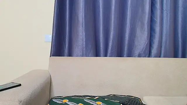 queen heather online show from July 2026 03:32:01 AM