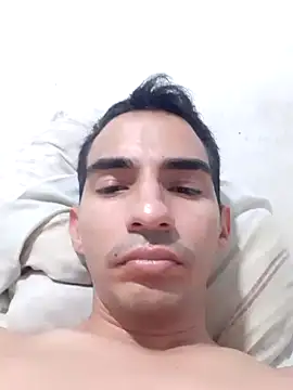 Snapshot of manuel202332 chatting on December 2024 04:07:02 AM manuel202332 online show from December 2024 04:07:02 AM