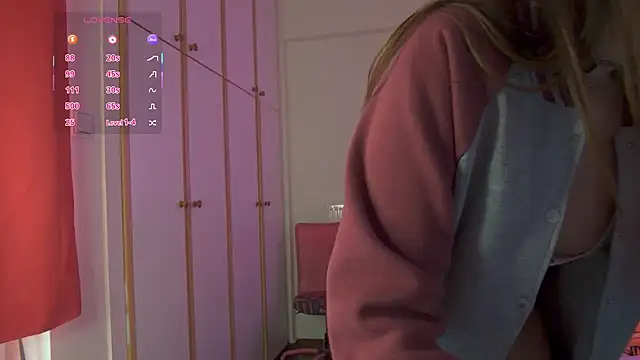 Snapshot of princiana chatting on February 2025 01:01:01 PM princiana online show from February 2025 01:01:01 PM