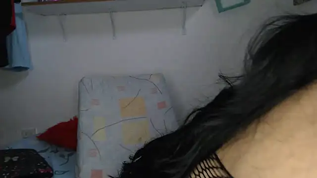 Snapshot of Lesliemilk5 chatting on February 2025 09:34:02 PM Lesliemilk5 online show from February 2025 09:34:02 PM