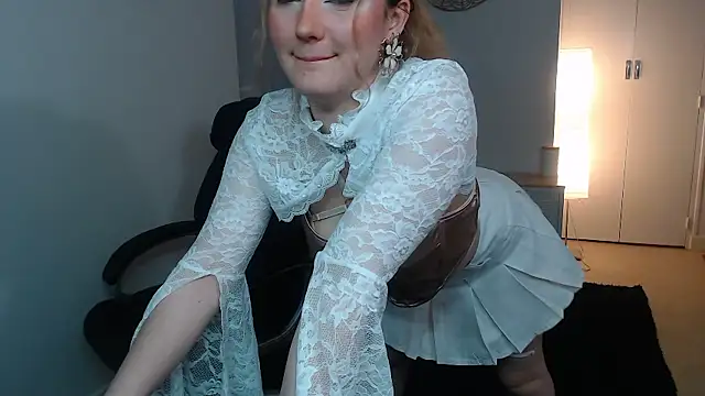 Snapshot of Crystal-dreamt chatting on January 2026 10:18:02 AM Crystal-dreamt online show from January 2026 10:18:02 AM