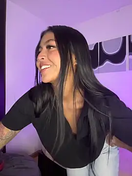 Snapshot of meganjames1 chatting on October 2025 11:24:02 PM meganjames1 online show from October 2025 11:24:02 PM