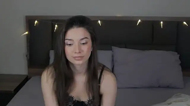 Snapshot of sinthiaroze chatting on March 2025 04:11:02 PM sinthiaroze online show from March 2025 04:11:02 PM