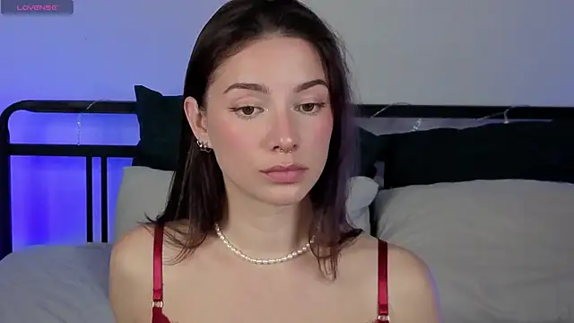 Snapshot of sinthiaroze chatting on September 2025 05:56:02 PM sinthiaroze online show from September 2025 05:56:02 PM